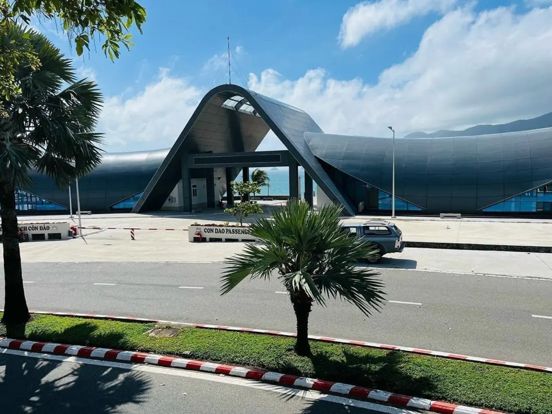 Cảng tàu khách Côn Đảo đi bằng tàu cao tốc